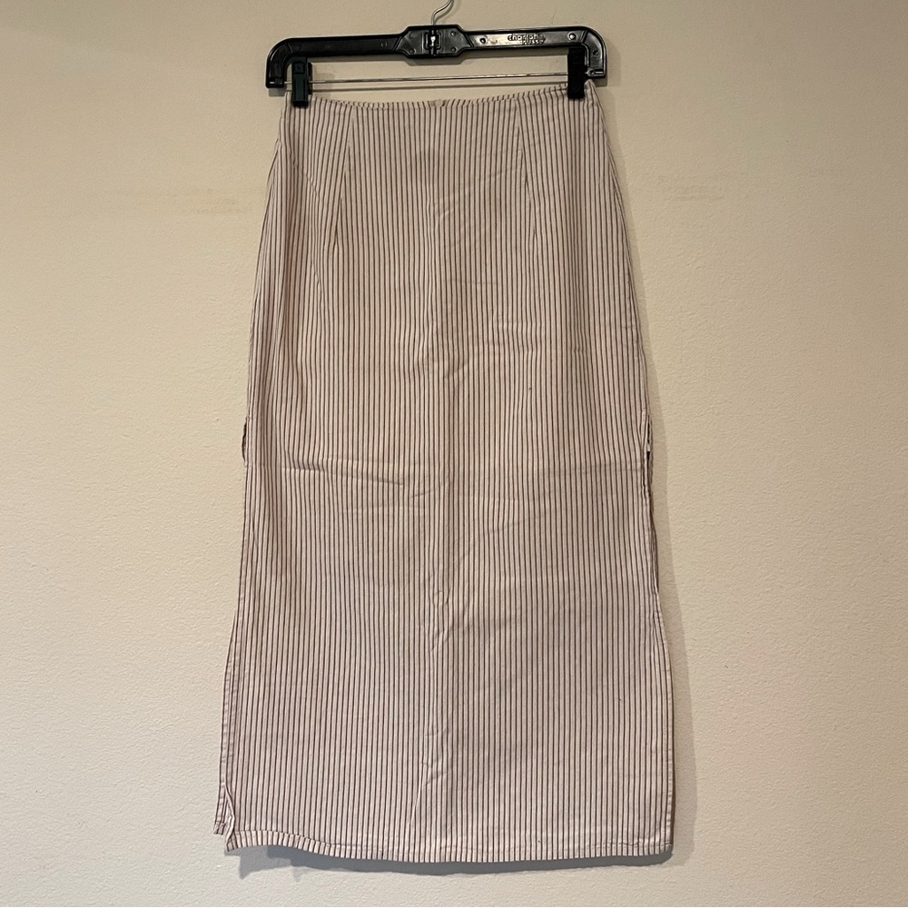 CLOSING SALE! Fashion on Earth T-shirt and long striped skirt